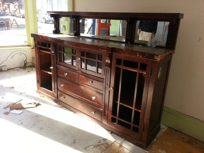 RHsideboard
