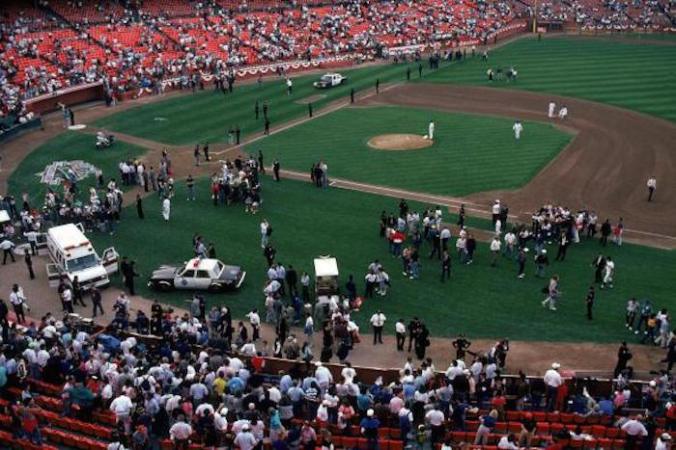 Crowds in Candlestick Park after the earthquake