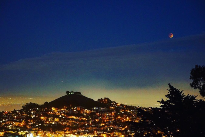 charlie.bernalsupermoonnoe